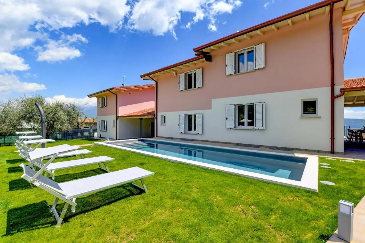 Le Casette - Leccino Toscolano Maderno 0*,  İtalya